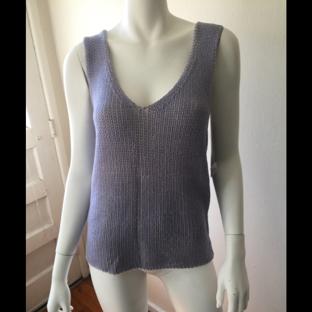 NWT Genny cotton mix lavender woven vneck tank top